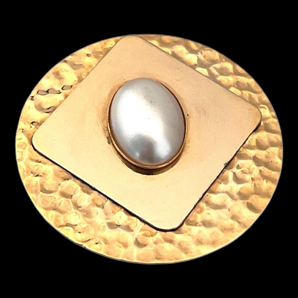 Vintage 1970s Hammered Brooch Simulated Pearl Gold Tone Statement Pin - 13B